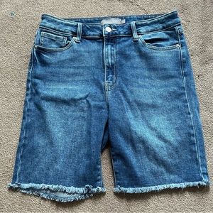 JUST USA Zariah Women’s Cut Off Denim Shorts Size 30